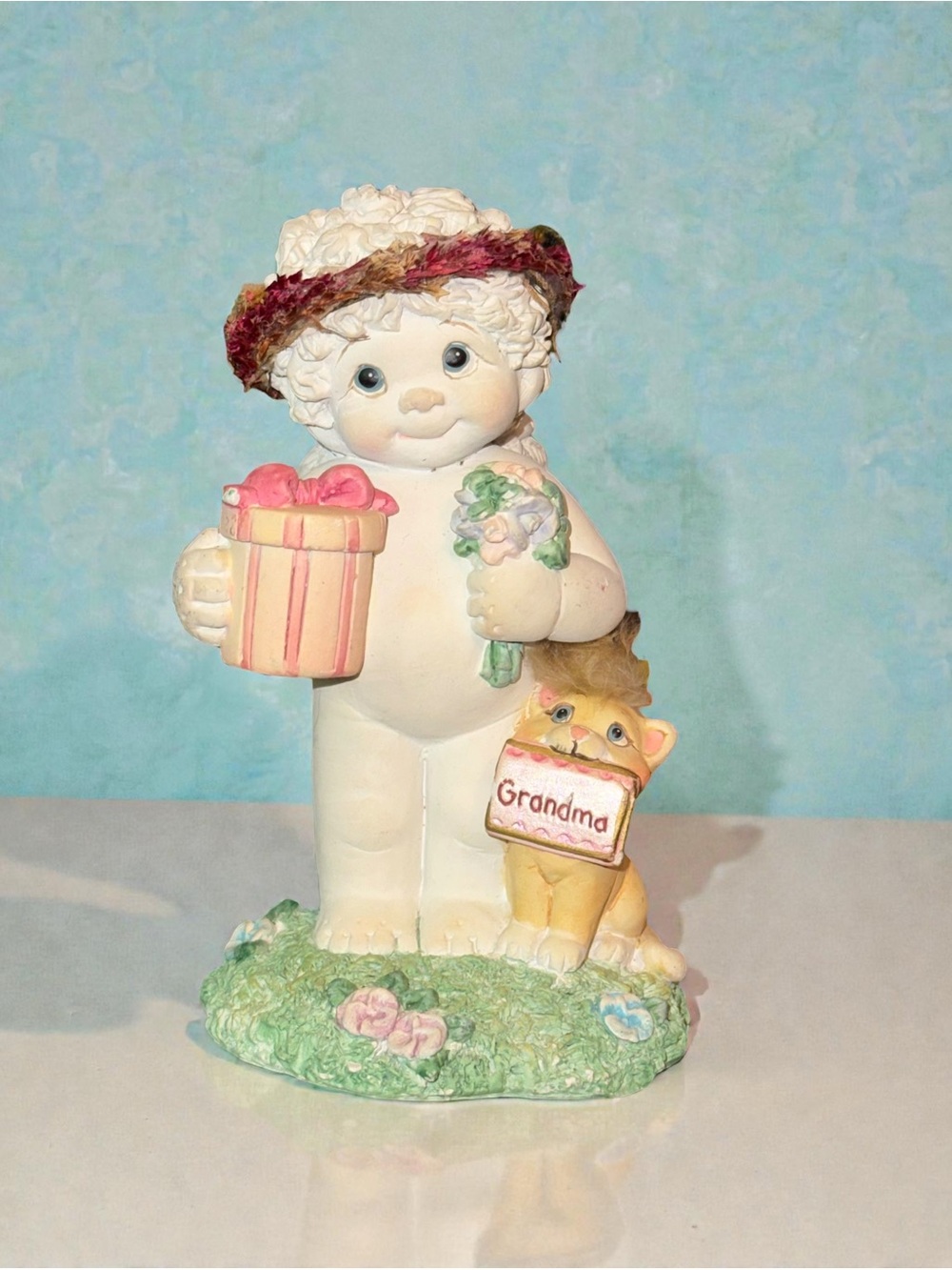 Dreamsicle Gifts for Grandma signed figurine
